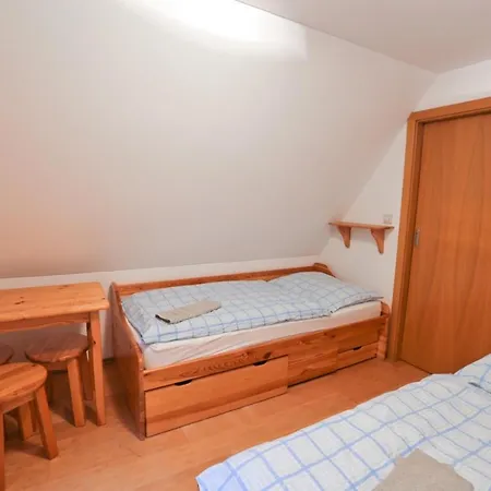 Semesterbostad Drevenica Pod Lanom *