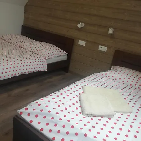 Drevenica Pod Lanom Semesterbostad