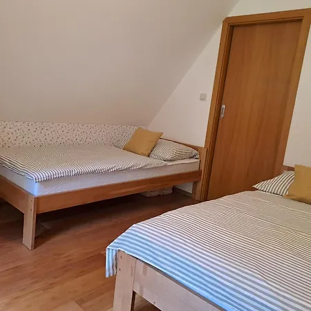 Drevenica Pod Lanom *